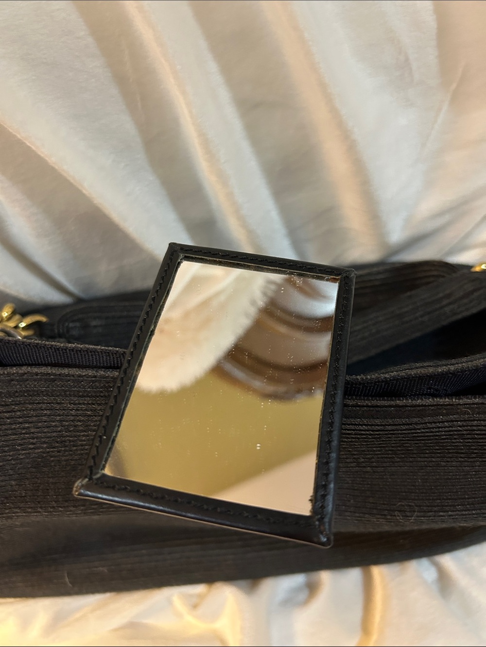 Eric Javits Black Shoulder Bag with Gold Chain Straps - Picture 11 of 13